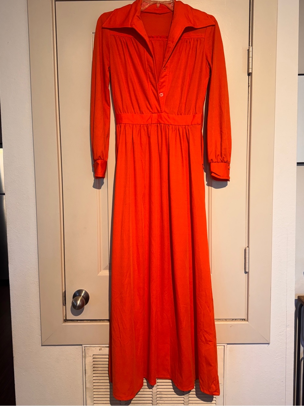 70’s Collared Maxi Dress